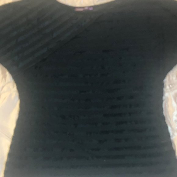 Bat wing sleeves velvet top - Picture 6 of 7